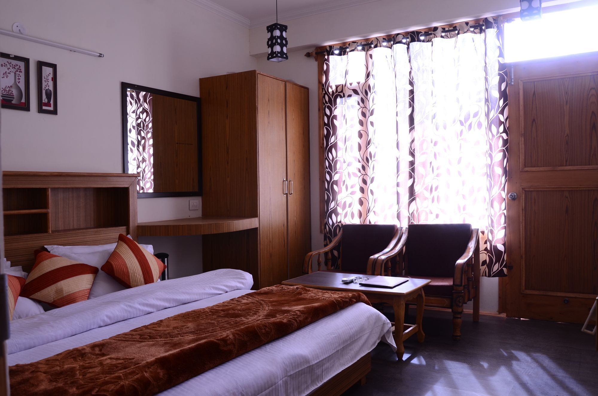 Utopia Resorts & Spa Манали Экстерьер фото
